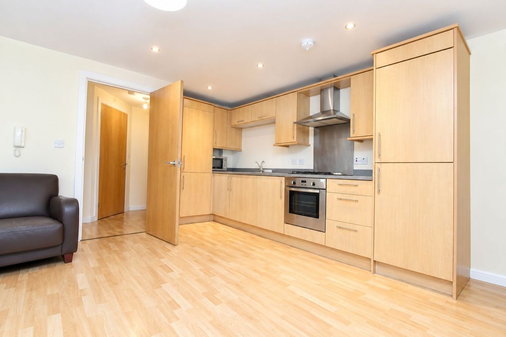 Property photo 2 of 6