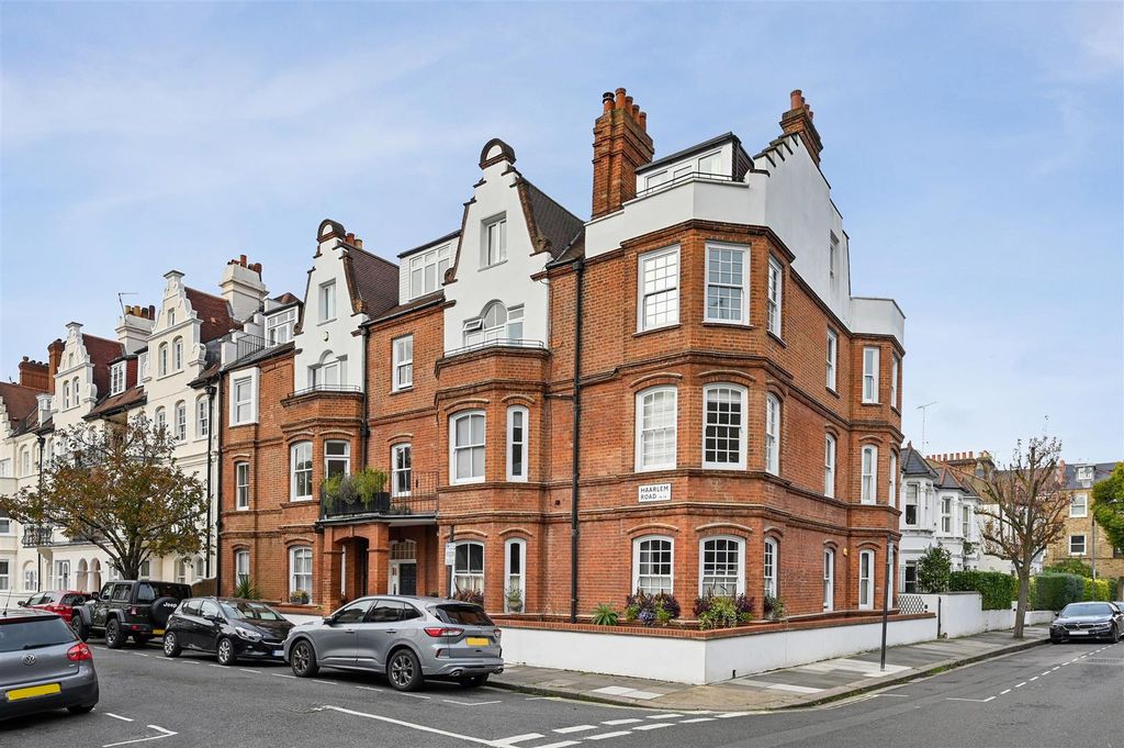 Property photo 1 of 11 Stafford Mansions - Exterior3 (1).Jpg
