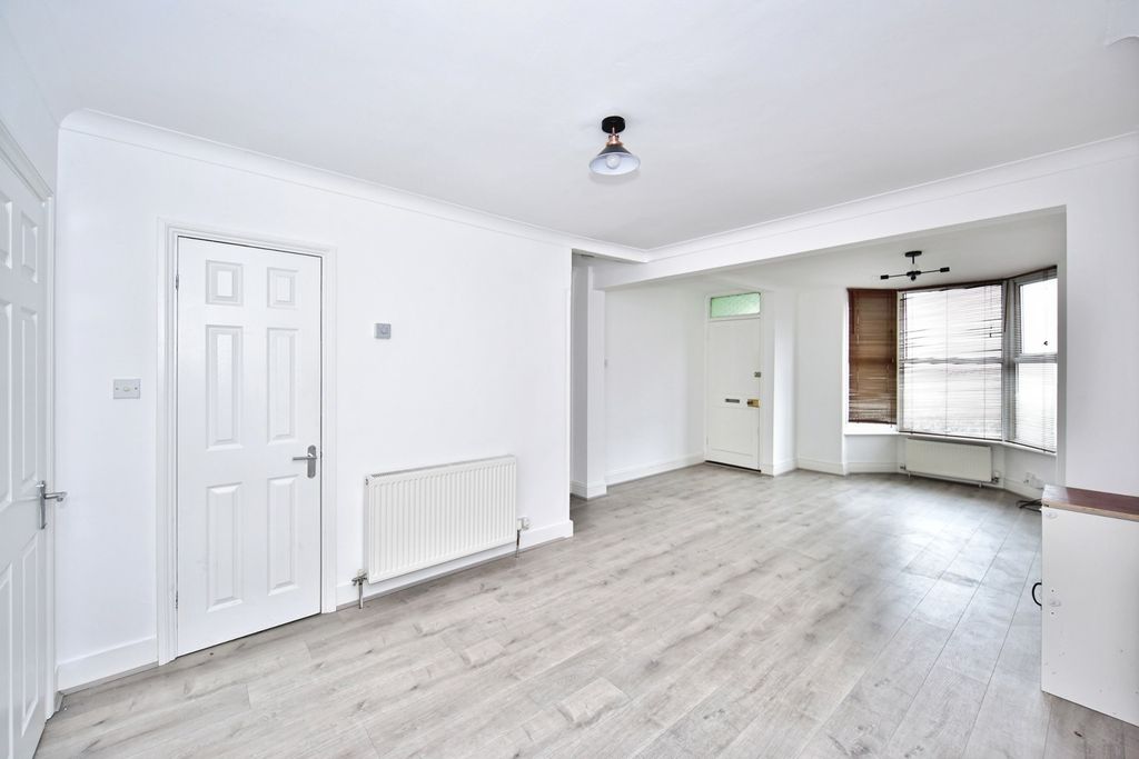 Property photo 3 of 14 Pbox-Img.Jpg