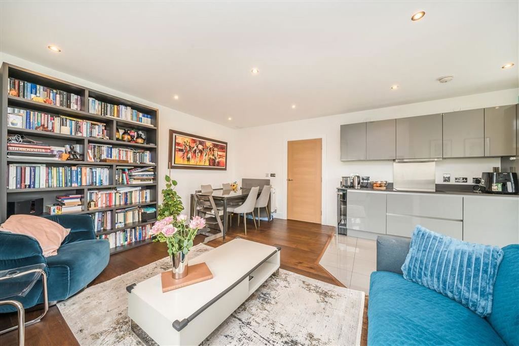 Property photo 3 of 8