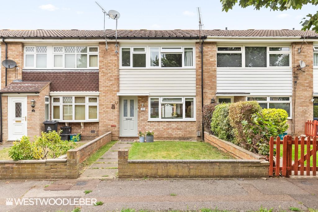 Property photo 1 of 22 Championsgreen_21.Jpg