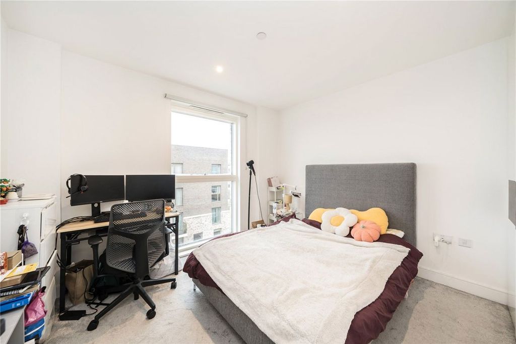 Property photo 3 of 7