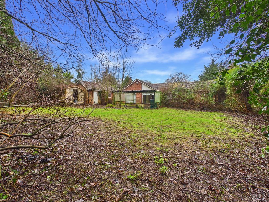 Property photo 2 of 16 Cam05451G0-Pr0099-Still019.Jpg