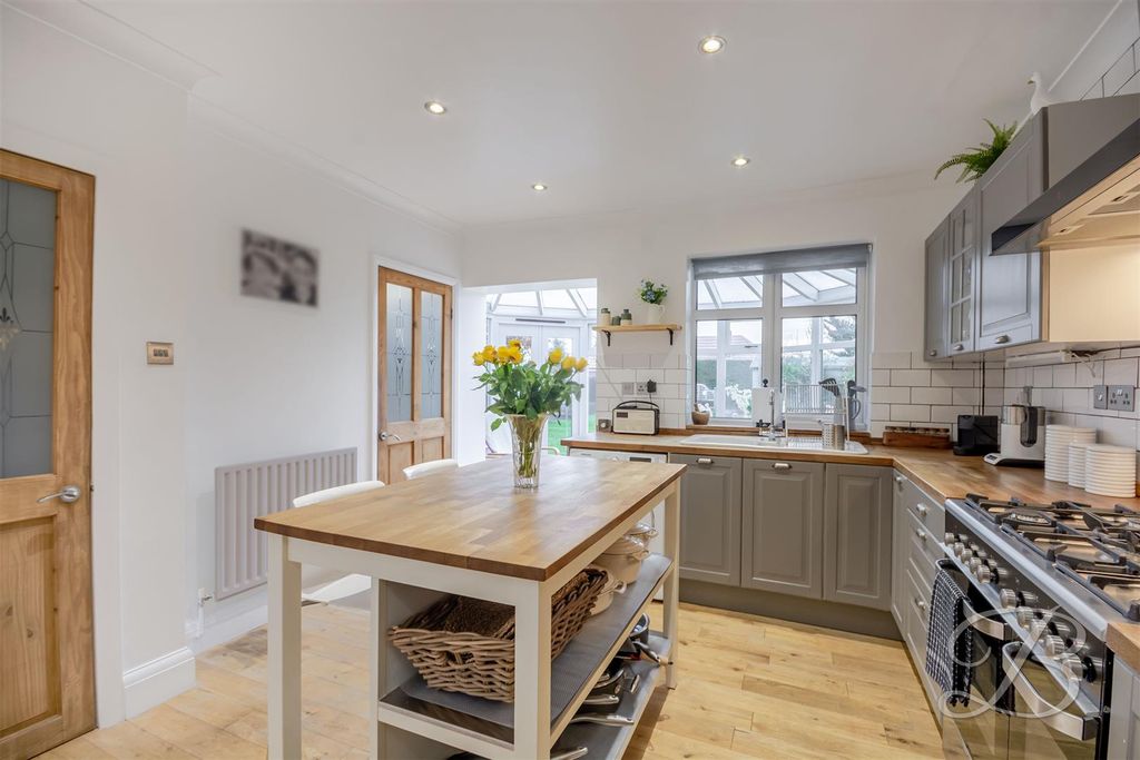 Property photo 2 of 34 Ccltd-27.Jpg