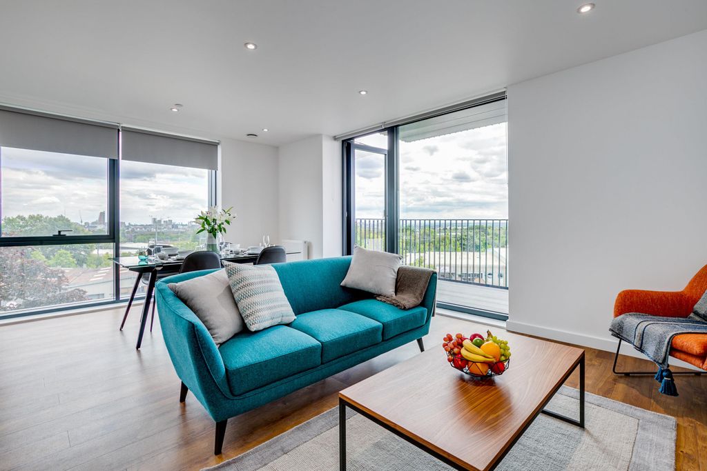 Property photo 1 of 14 Image