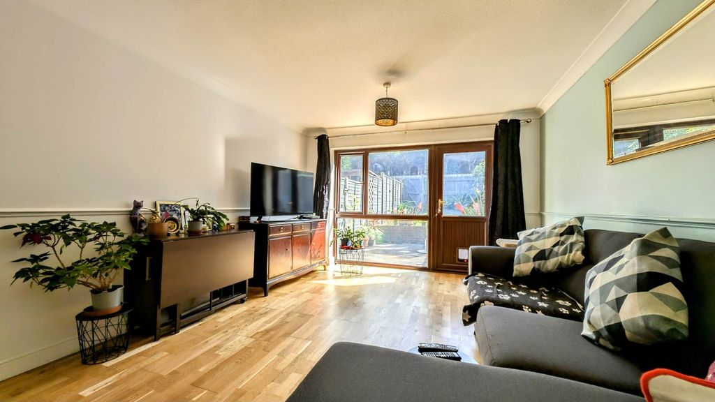 Property photo 3 of 12