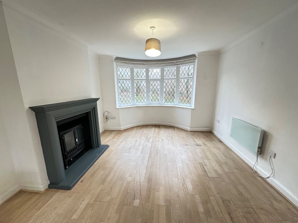 Property photo 2 of 13 3465351