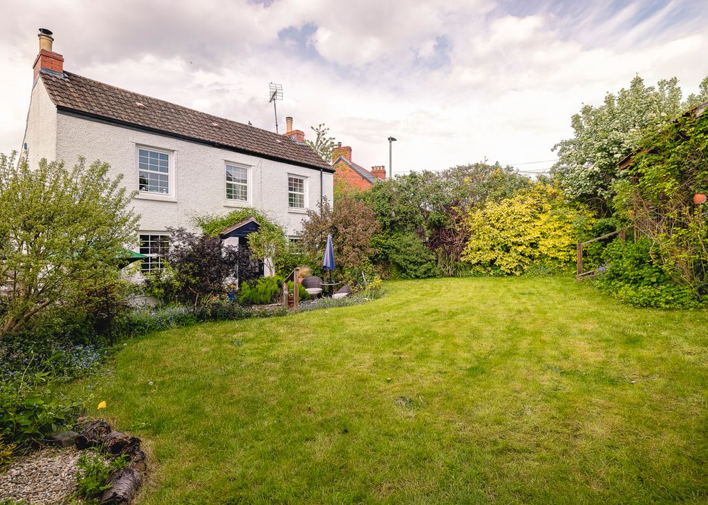 Property photo 1 of 30 Picture No. 13