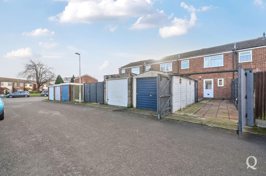 Property photo 3 of 23 A7c35930-7592-436...