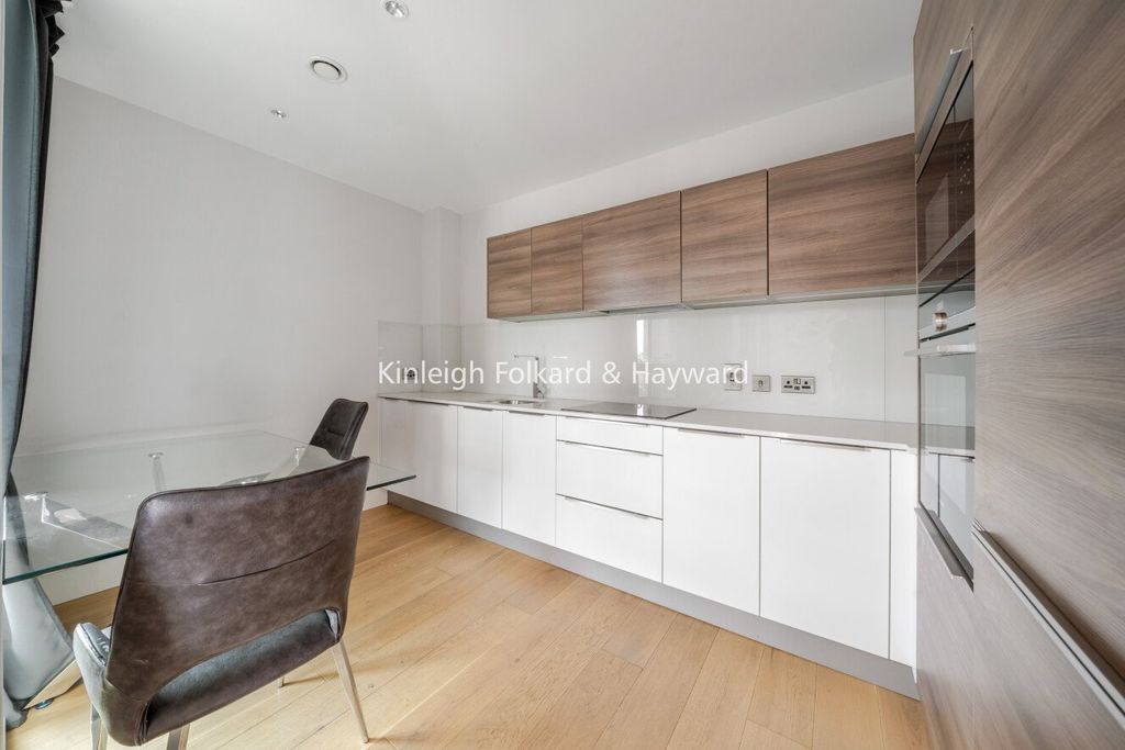 Property photo 2 of 15 Picture No. 05