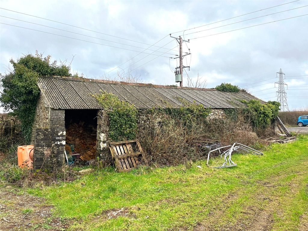 Property photo 3 of 3 Picture 3