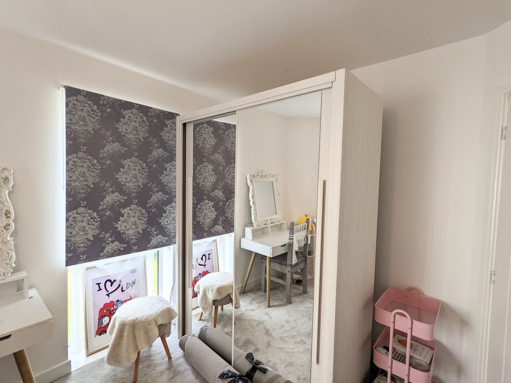 Property photo 3 of 8 Bedroom 2