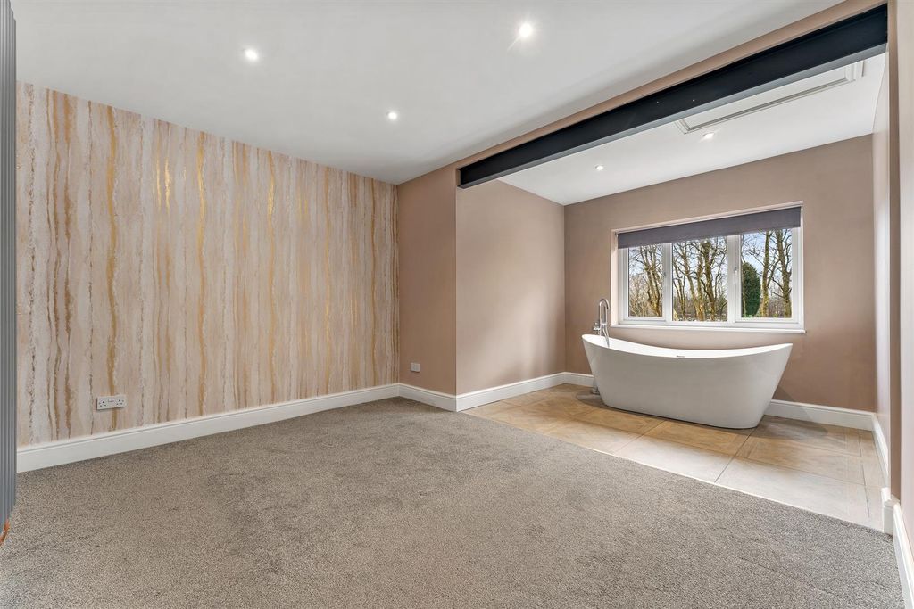 Property photo 3 of 48 Image 3