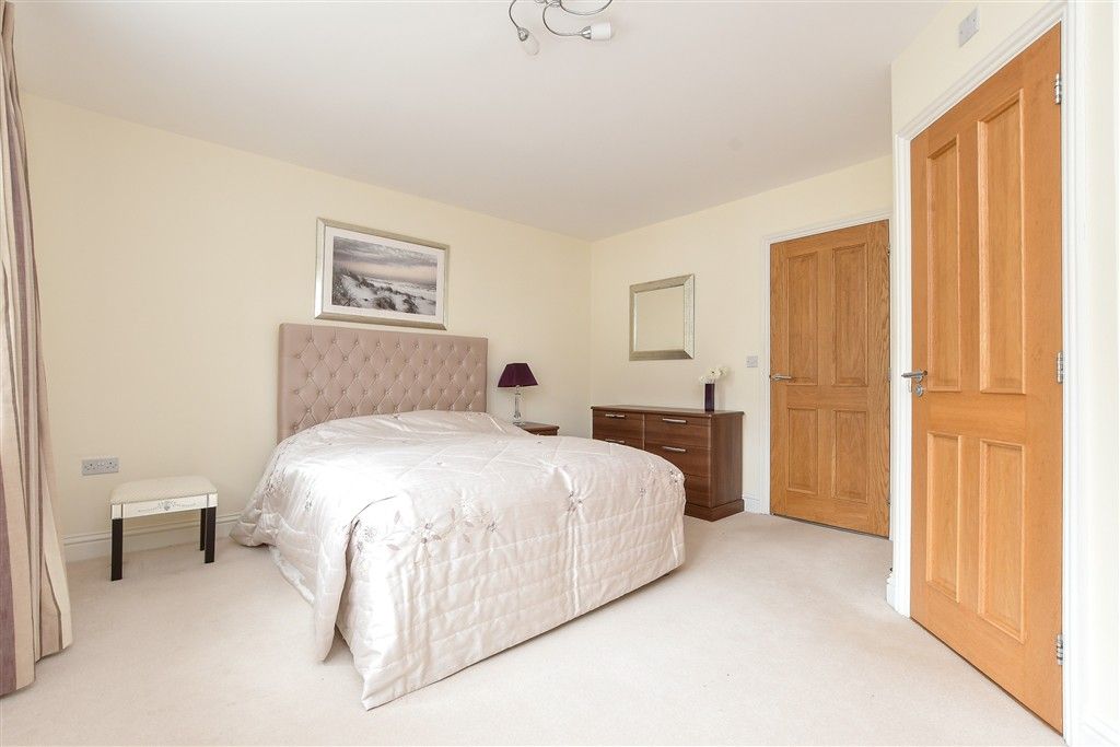 Property photo 1 of 21 Bedroom 1