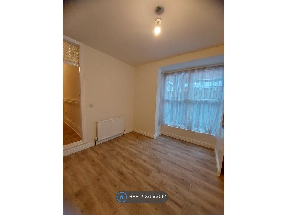 Property photo 2 of 16 Dining Area
