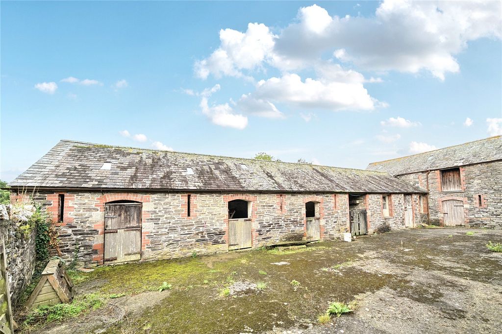 Property photo 2 of 15 Picture No. 05