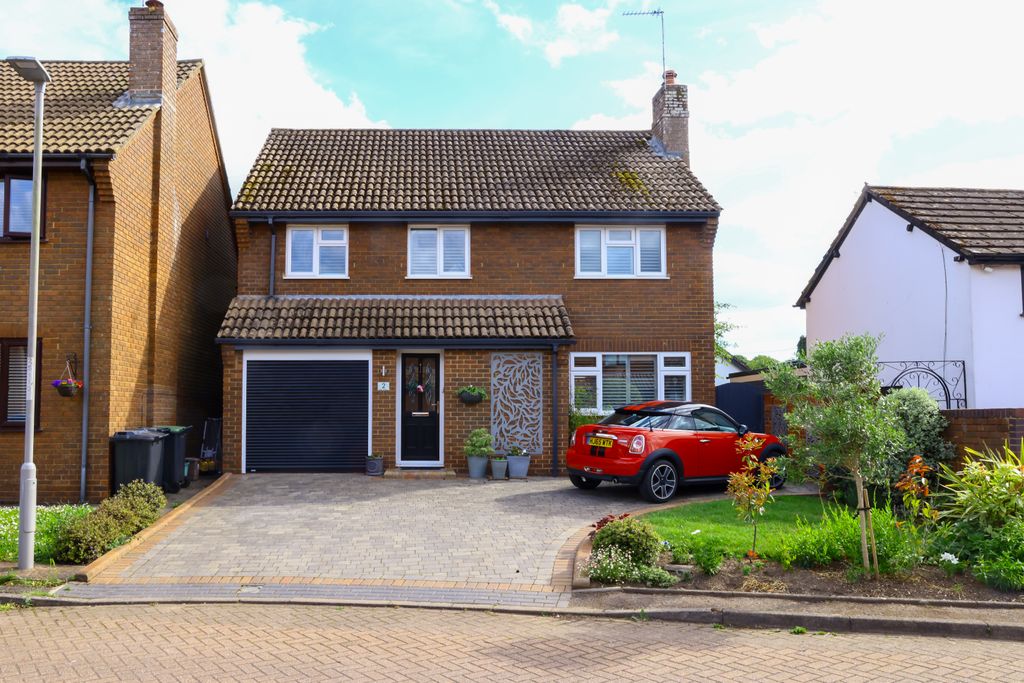 Property photo 1 of 42 552A1926