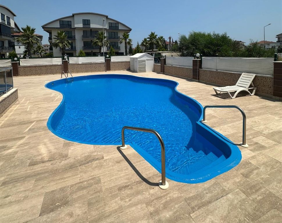 Property photo 3 of 12 Delightful Apartment In Antalya For Sale - Shared Swimming Pool With Large Sunbathing Terraces