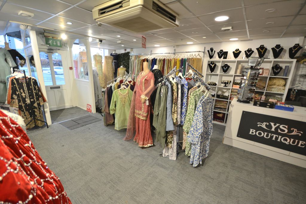 Property photo 2 of 6 Sales Floor