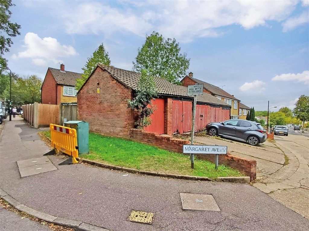 Property photo 1 of 4