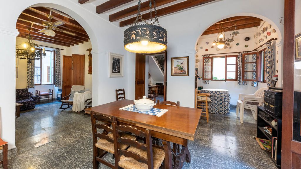 Property photo 3 of 25 77178 Small-5.Jpg