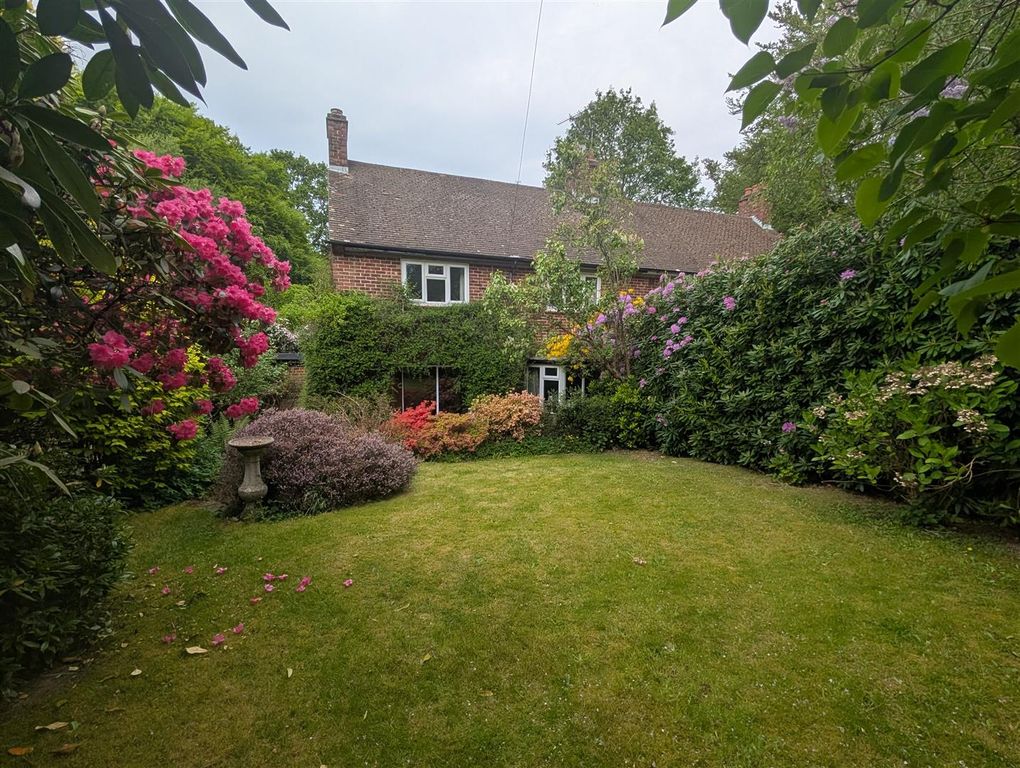 Property photo 2 of 19 1000009997.Jpg