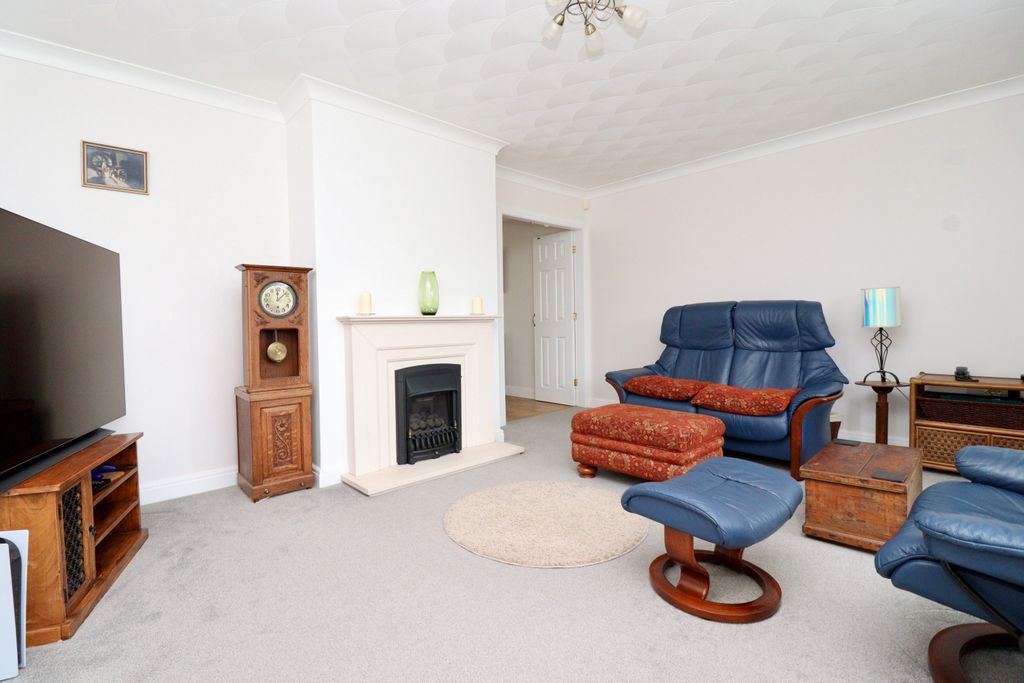 Property photo 3 of 21 Img_7212