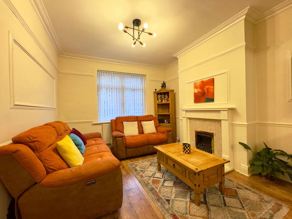 Property photo 2 of 26