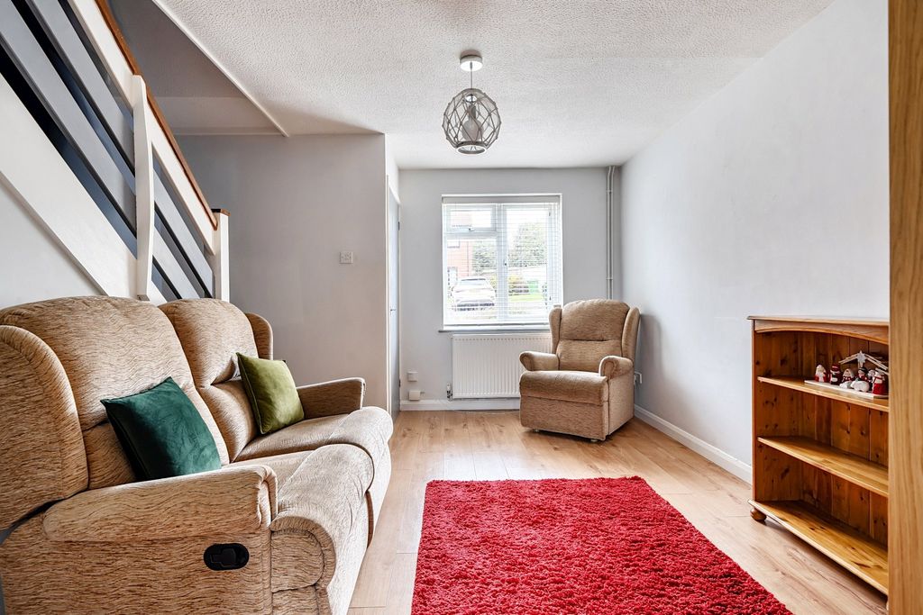 Property photo 3 of 22 Living Room