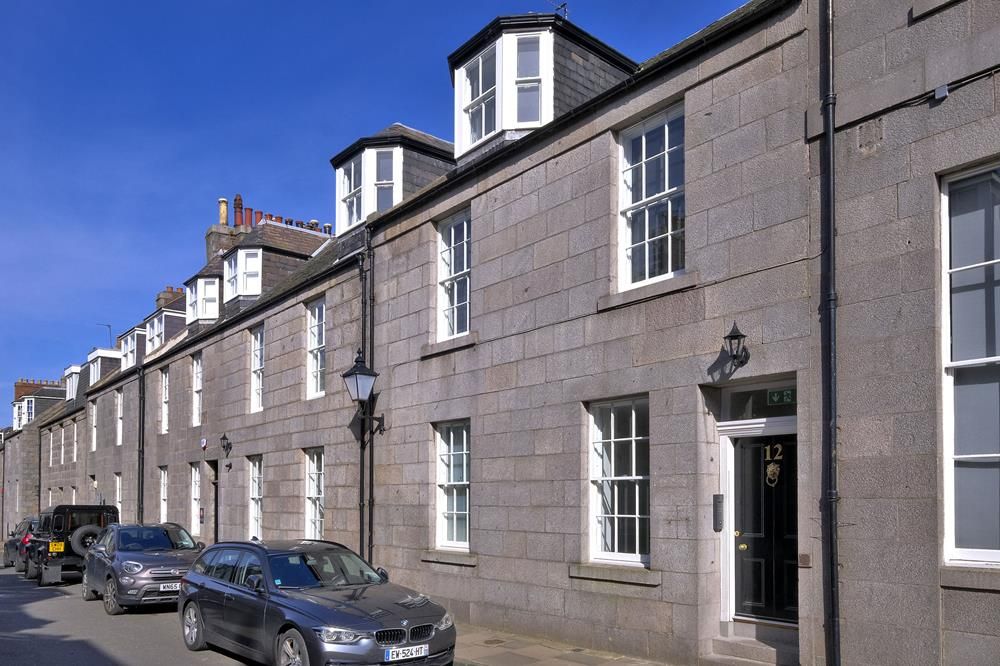 Property photo 1 of 15 Ext 12 N S St