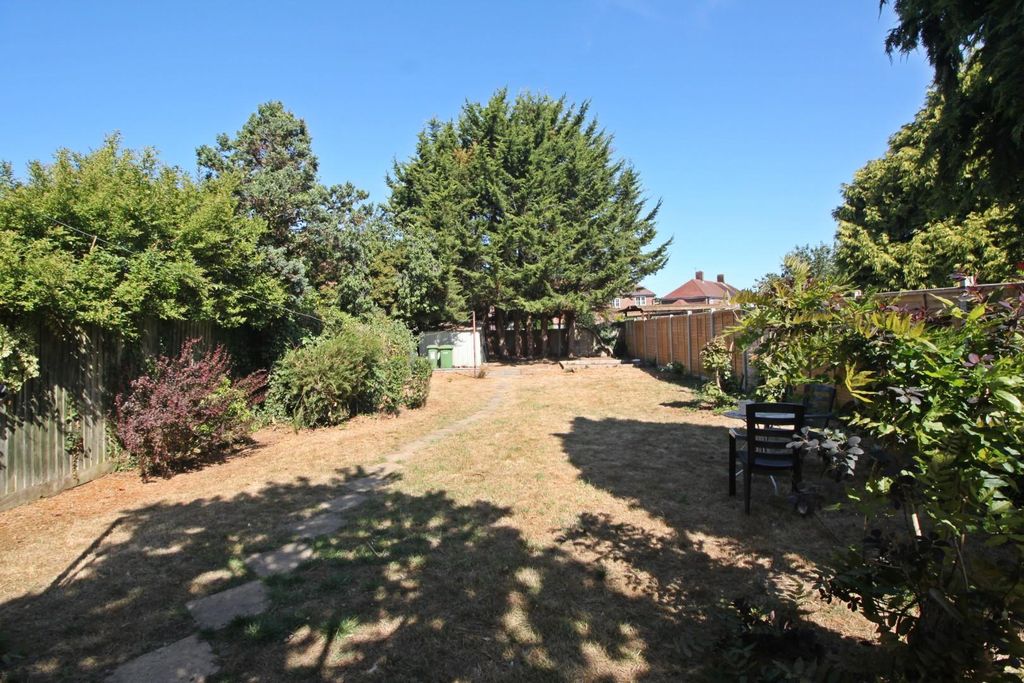 Property photo 2 of 13 Garden 1.Jpg