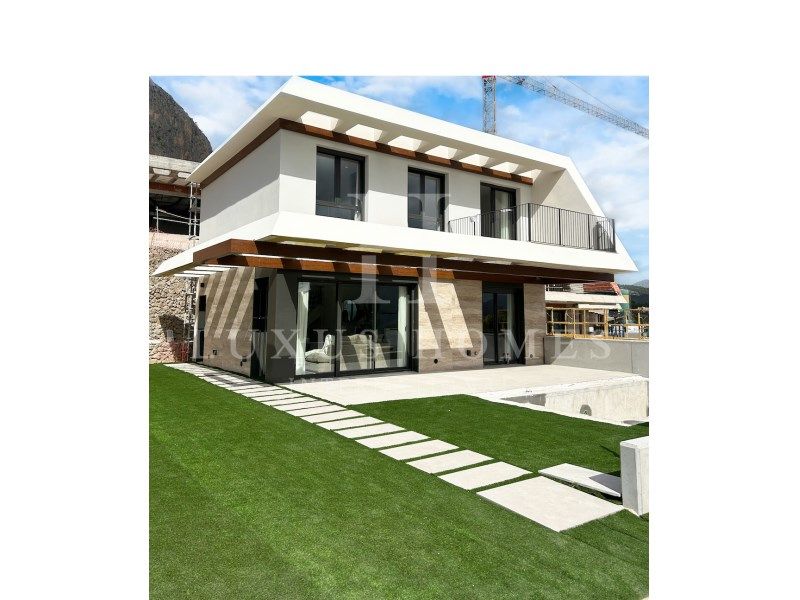 Property photo 1 of 24