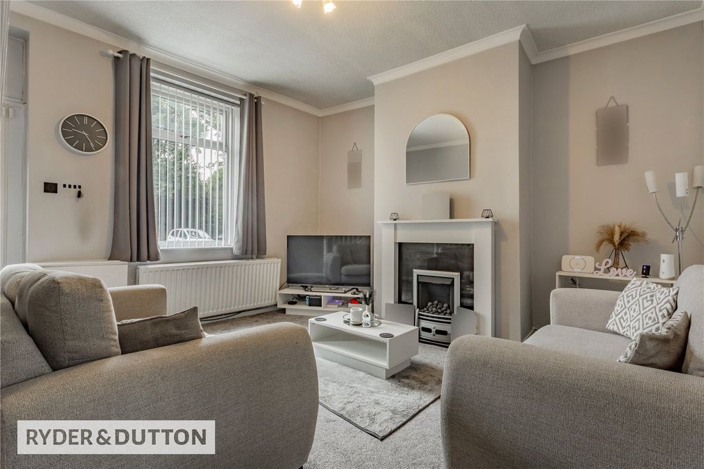Property photo 2 of 17 Picture No. 21