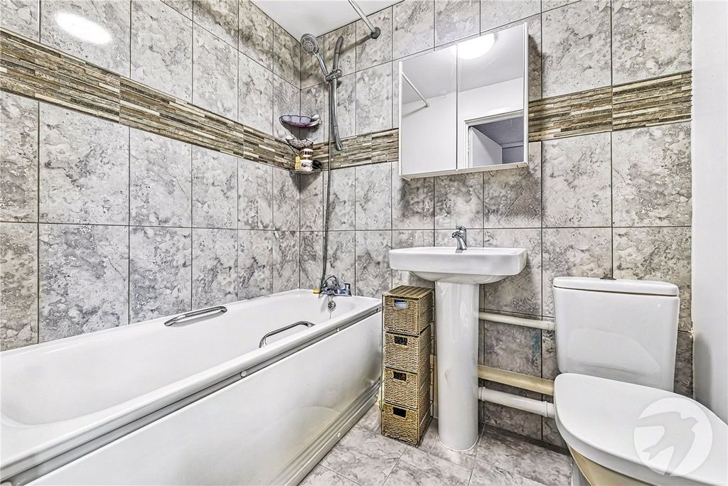 Property photo 3 of 10 Picture No. 30