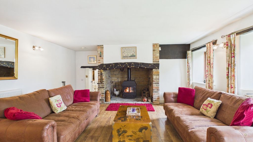 Property photo 3 of 26 Photo 4