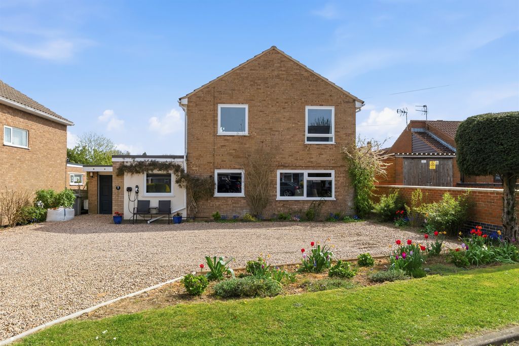 Property photo 1 of 20