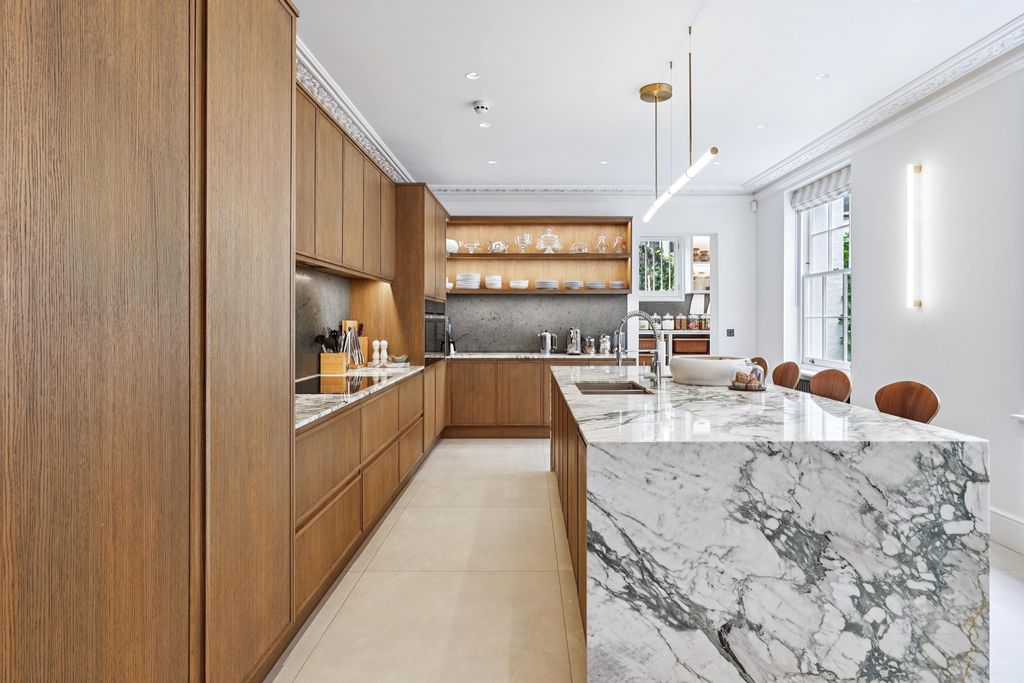 Additional image 6 of 7 bed detached house to rentWilton Crescent, London SW1X
