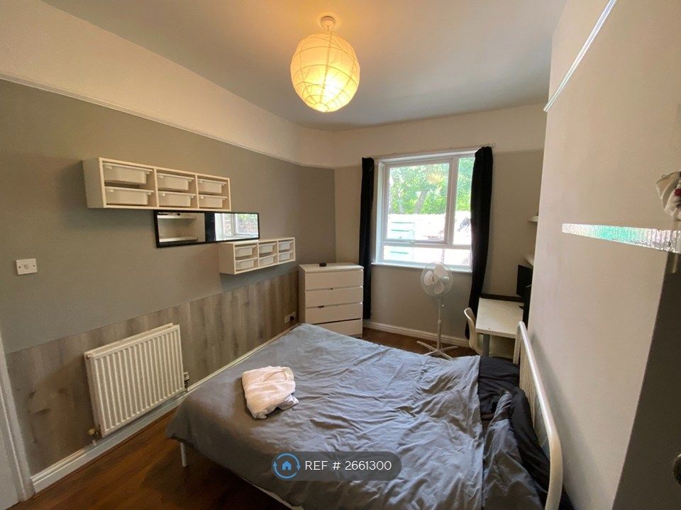 Property photo 3 of 14