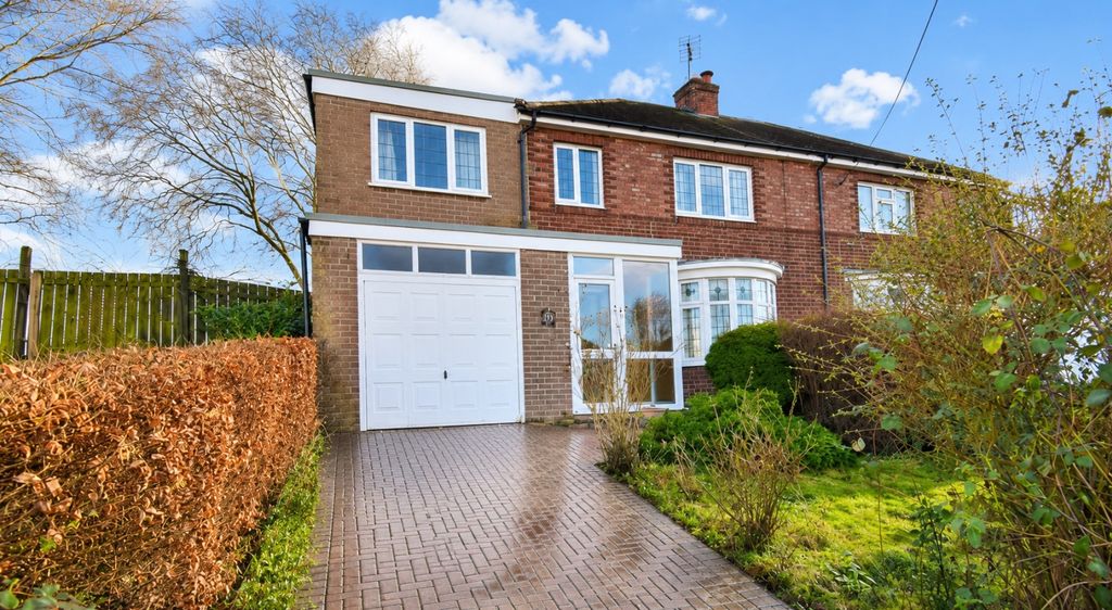 Property photo 1 of 16 External