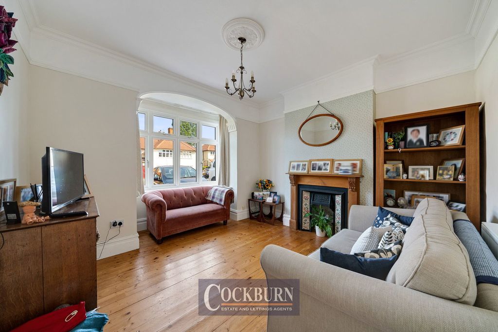 Property photo 2 of 19