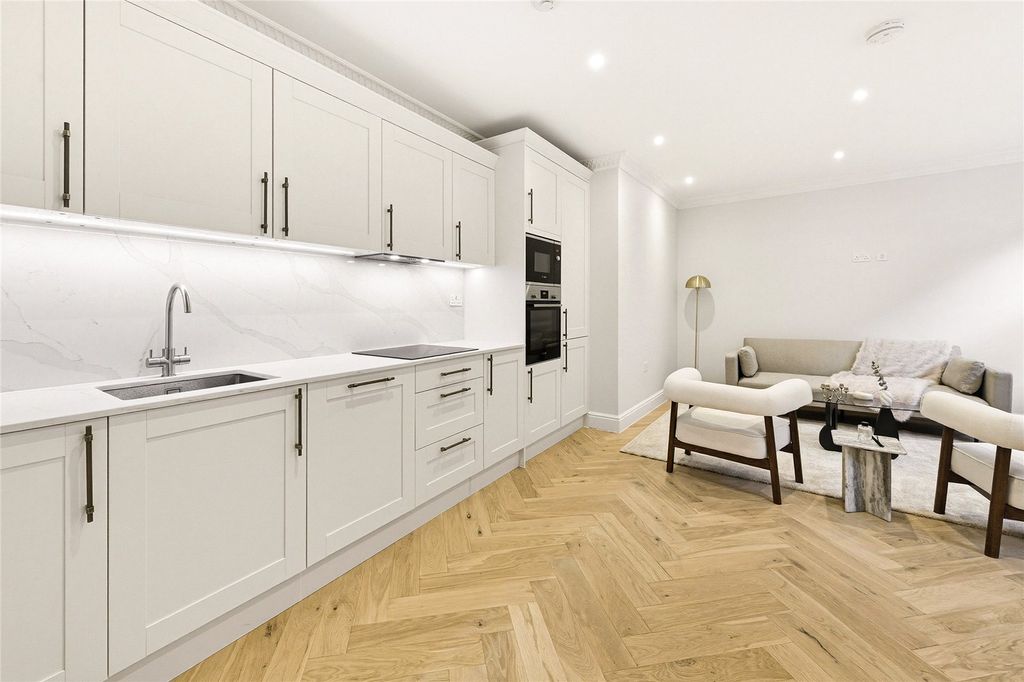 Property photo 3 of 14 Picture No. 11