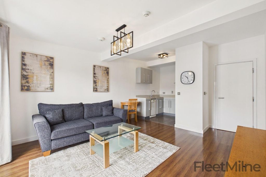 Property photo 1 of 17 Living Room