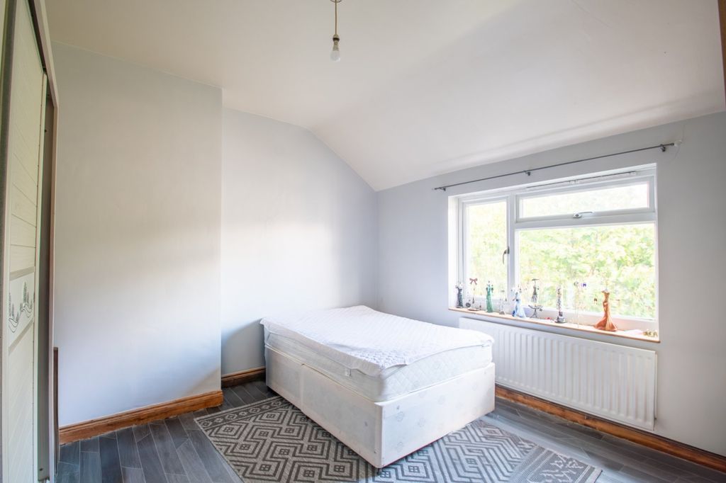 Property photo 3 of 13 Picture No. 02