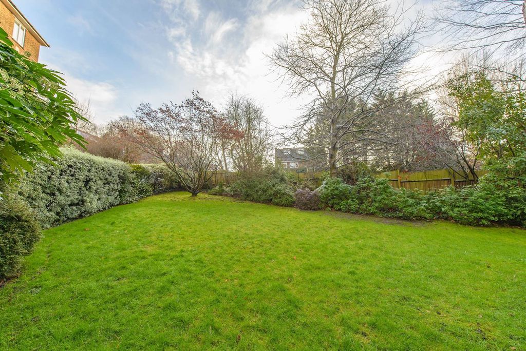 Property photo 2 of 2