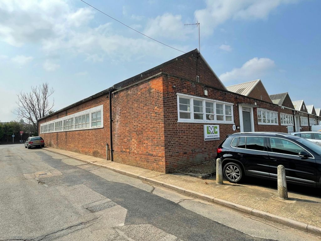 Property photo 2 of 8 Img_9273.Jpeg