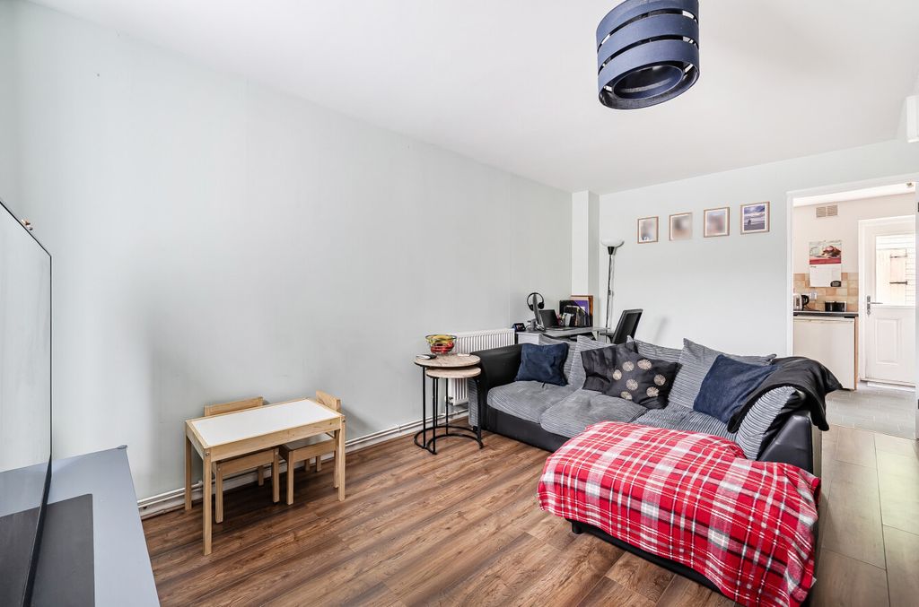 Property photo 3 of 16 1464836-8-6A0Ec55...