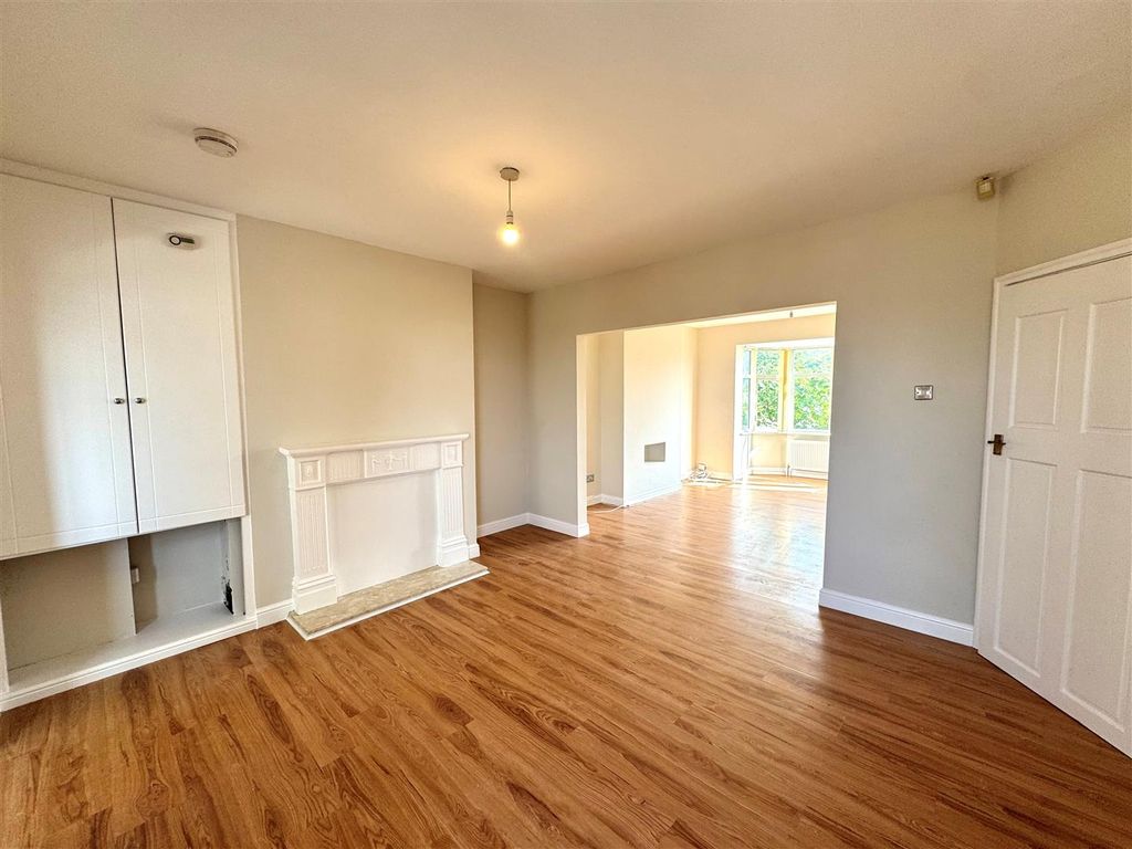 Property photo 3 of 9 7.Jpg