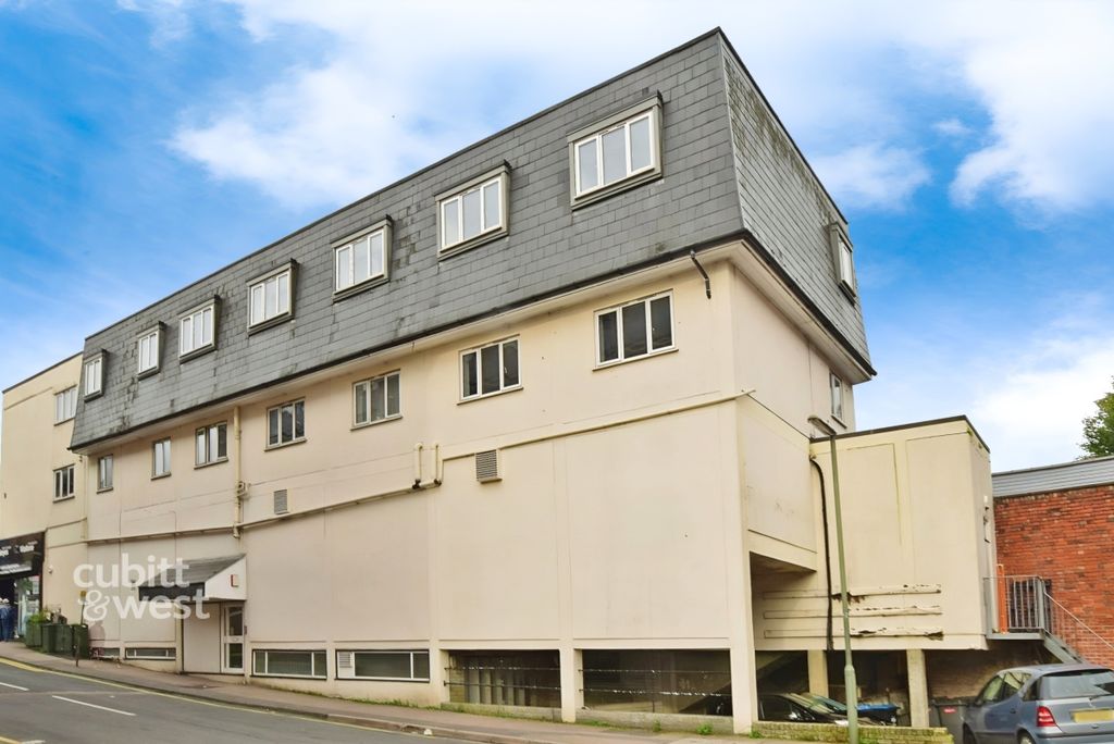 Property photo 2 of 11 E7Db801A-901Do749