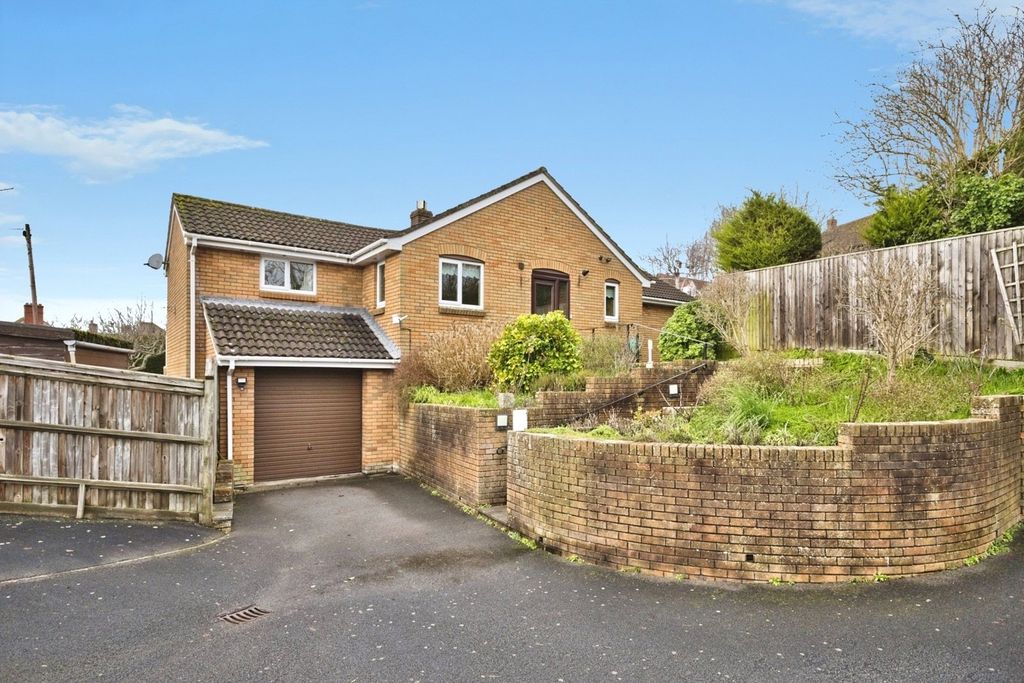 Property photo 1 of 18 Picture No. 19