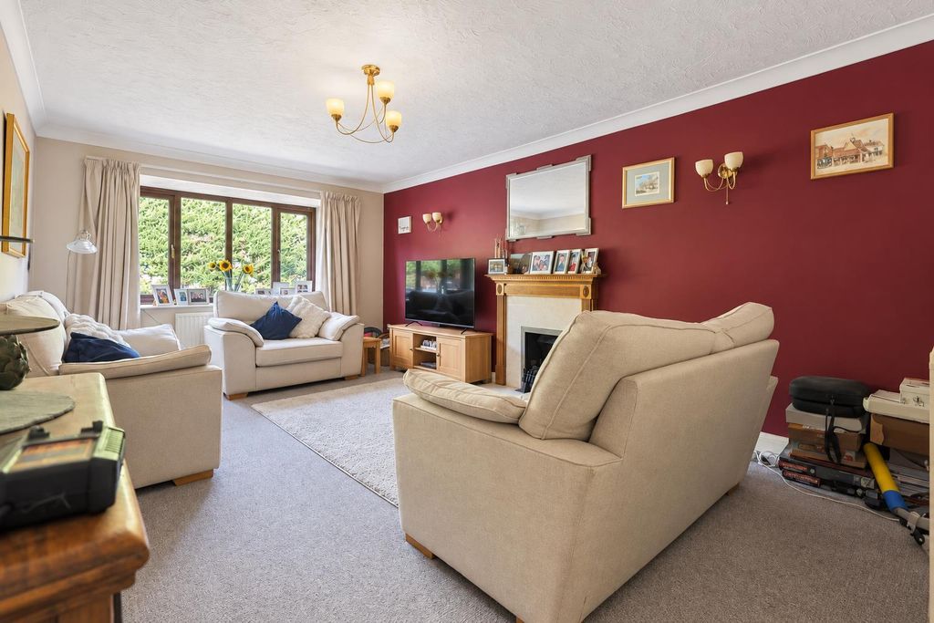 Property photo 3 of 18